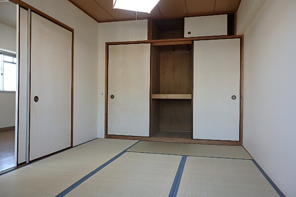 リッチウォーク城の東の物件内観写真